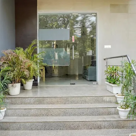 Super Townhouse Sector 53 Golf Course Road Apartment Gurgaon Exterior photo