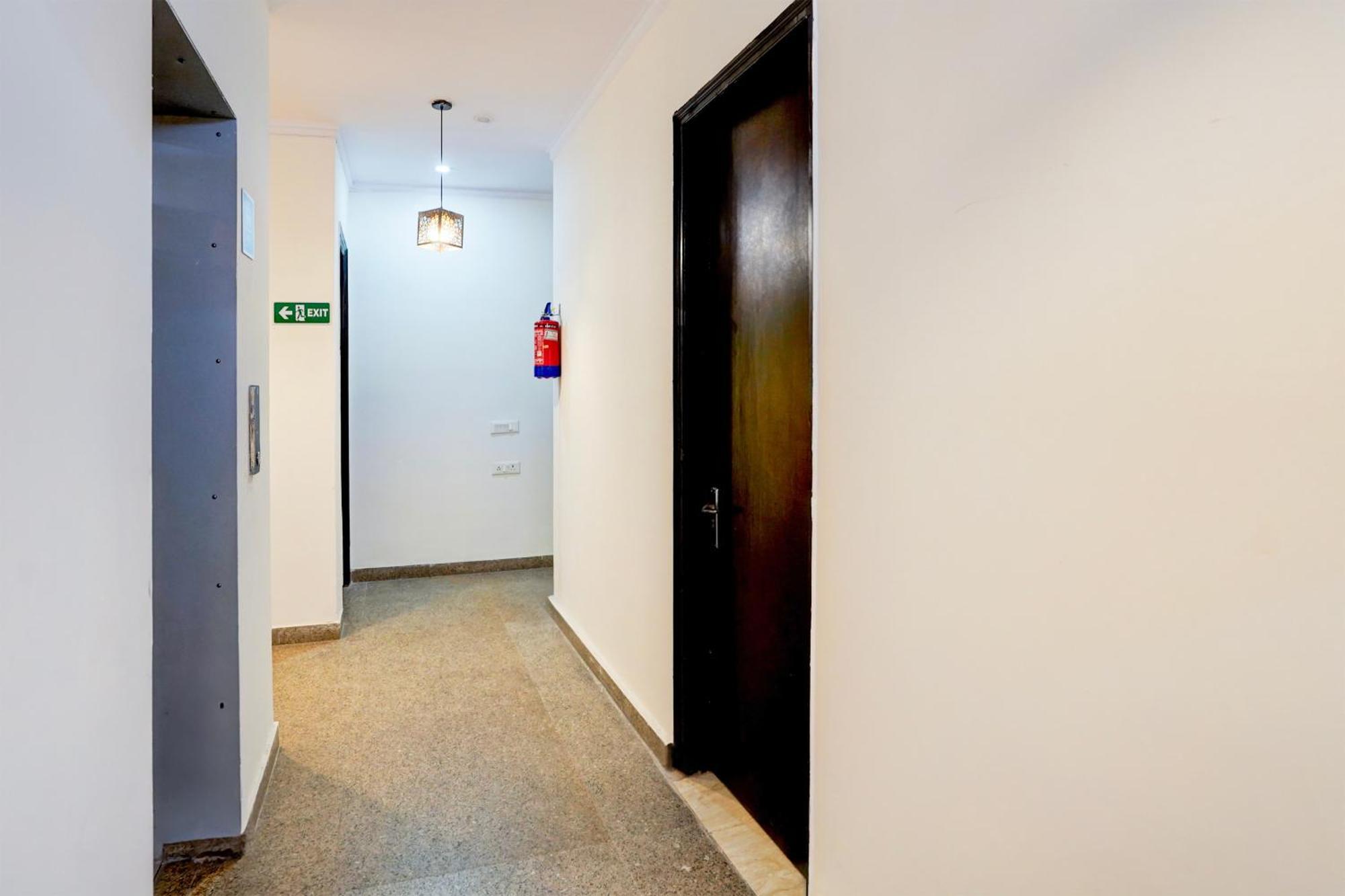 Super Townhouse Sector 53 Golf Course Road Gurgaon