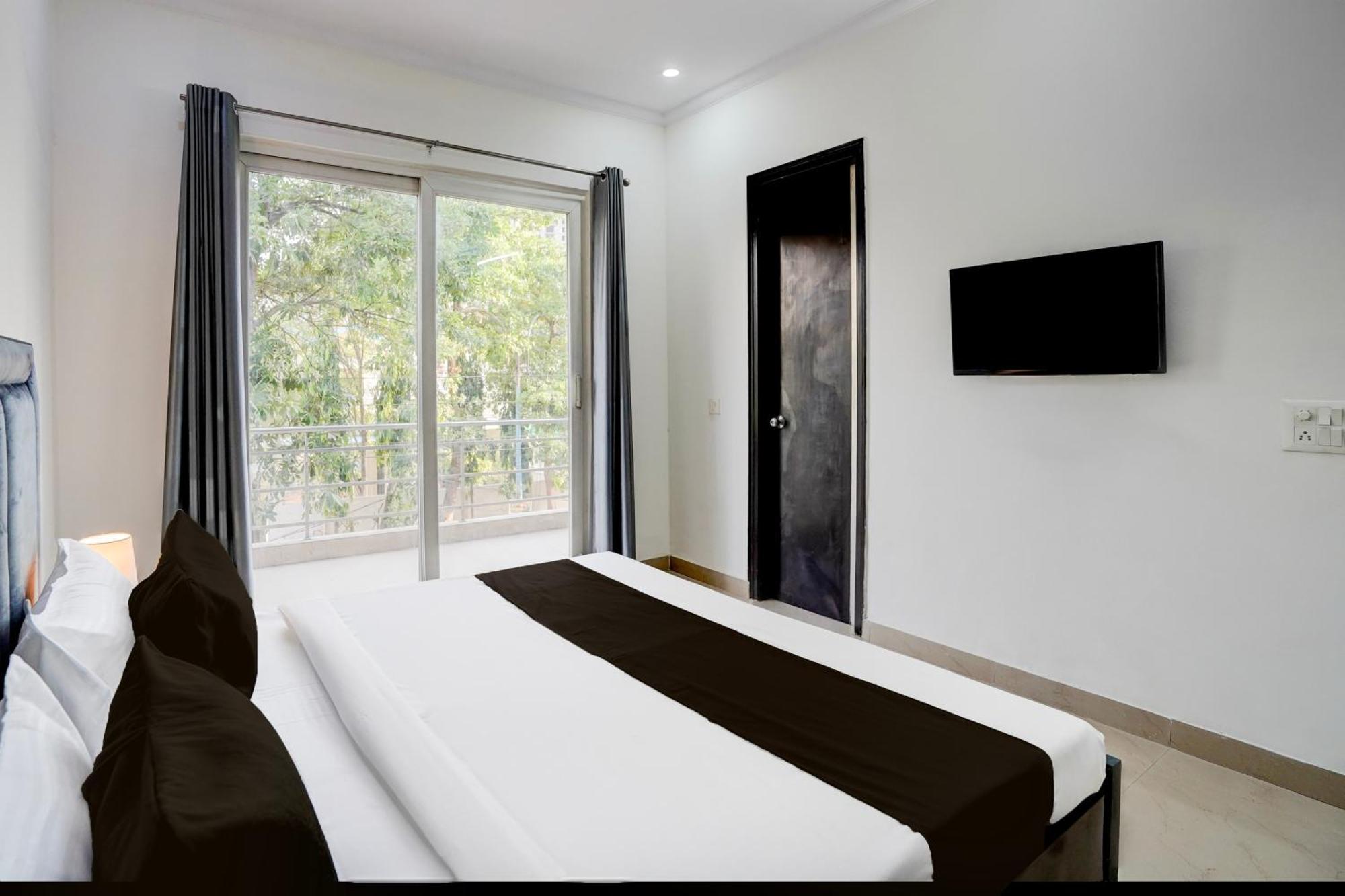 Apartment Super Townhouse Sector 53 Golf Course Road *